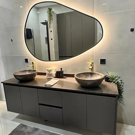 Villa Design-villa Mit Privatem Pool & Stimmungsvoller Beleuchtung *