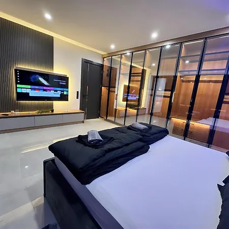 Design-villa Mit Privatem Pool & Stimmungsvoller Beleuchtung * Linz