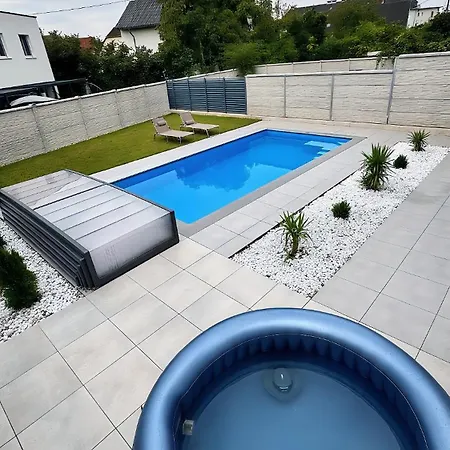 Design-villa Mit Privatem Pool & Stimmungsvoller Beleuchtung Villa *