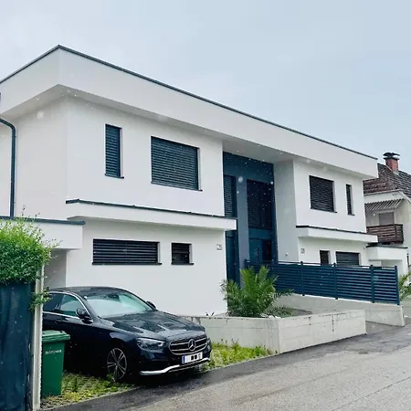 Villa Design-villa Mit Privatem Pool & Stimmungsvoller Beleuchtung *