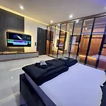 Design-villa Mit Beheiztem Pool & Stimmungsvoller Beleuchtung * Linz