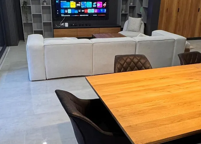 Design-villa Mit Privatem Pool & Stimmungsvoller Beleuchtung * Linec